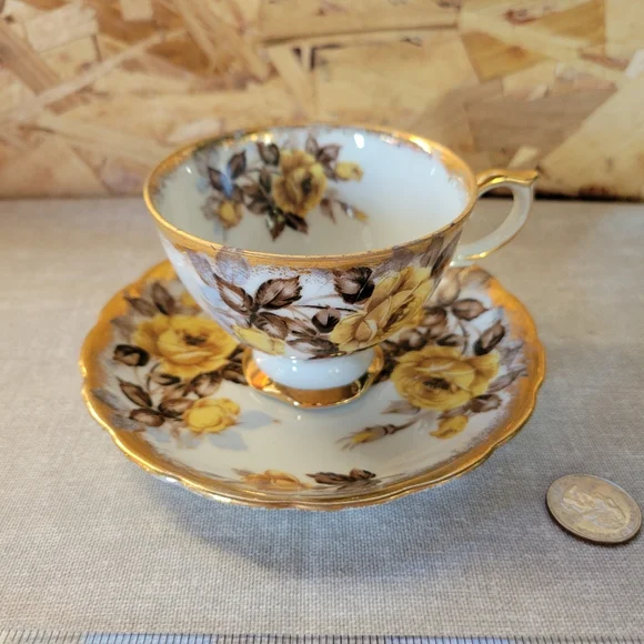 Vintage Floral Tea Cup and Saucer Set with Gold Accents - Picture 1 of 7
